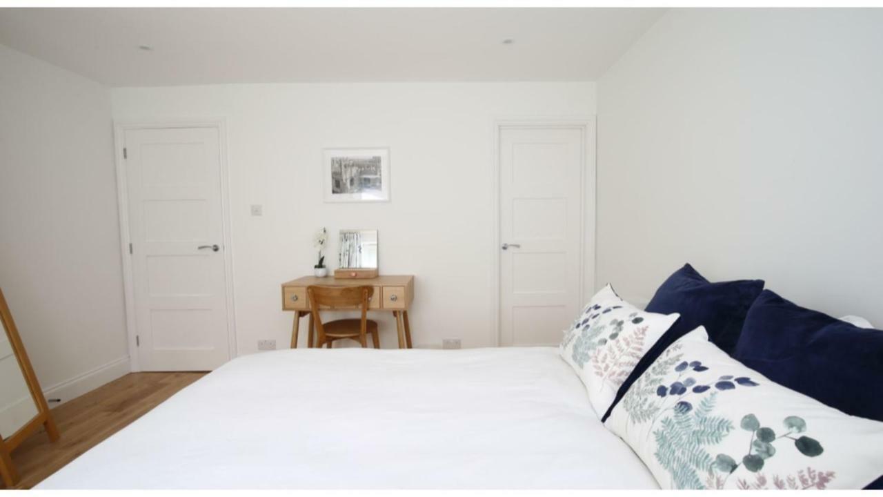 ★ Luxury Oxford Apartment ★ Sleeps 4, Free Parking Εξωτερικό φωτογραφία